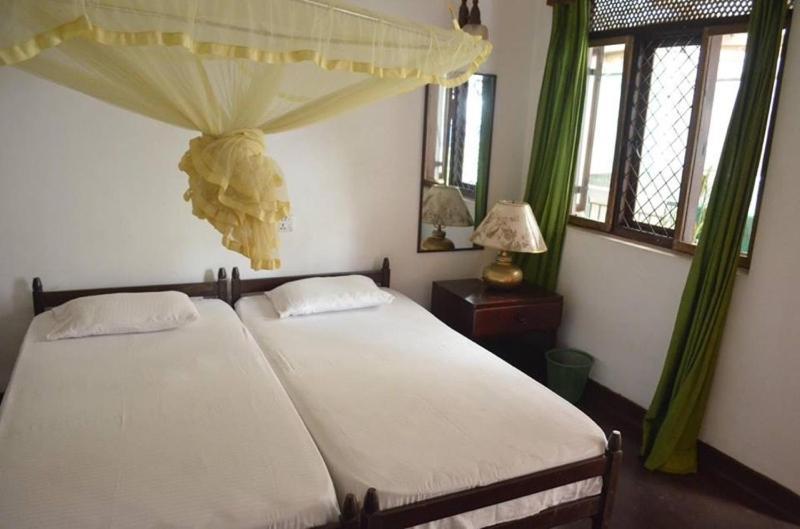 Kandy Inn Madugalle'S Family Guest House ภายนอก รูปภาพ