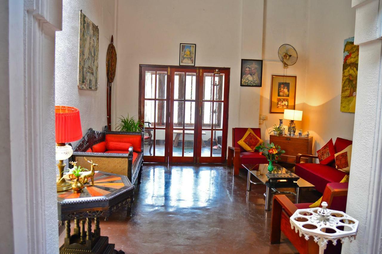 Kandy Inn Madugalle'S Family Guest House ภายนอก รูปภาพ